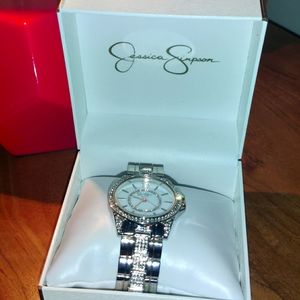 Jessica Simpson Wach